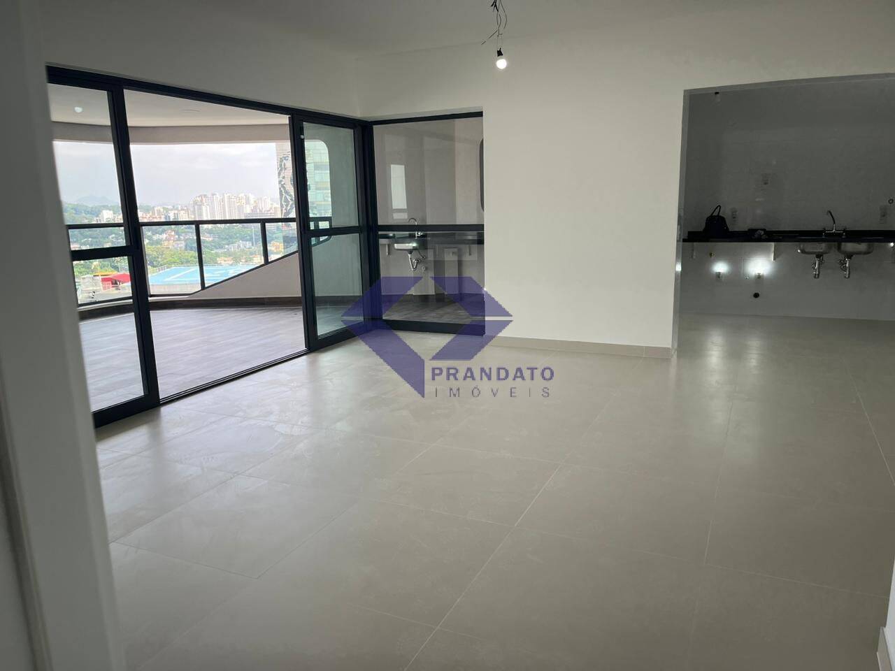 Apartamento à venda com 4 quartos, 227m² - Foto 8