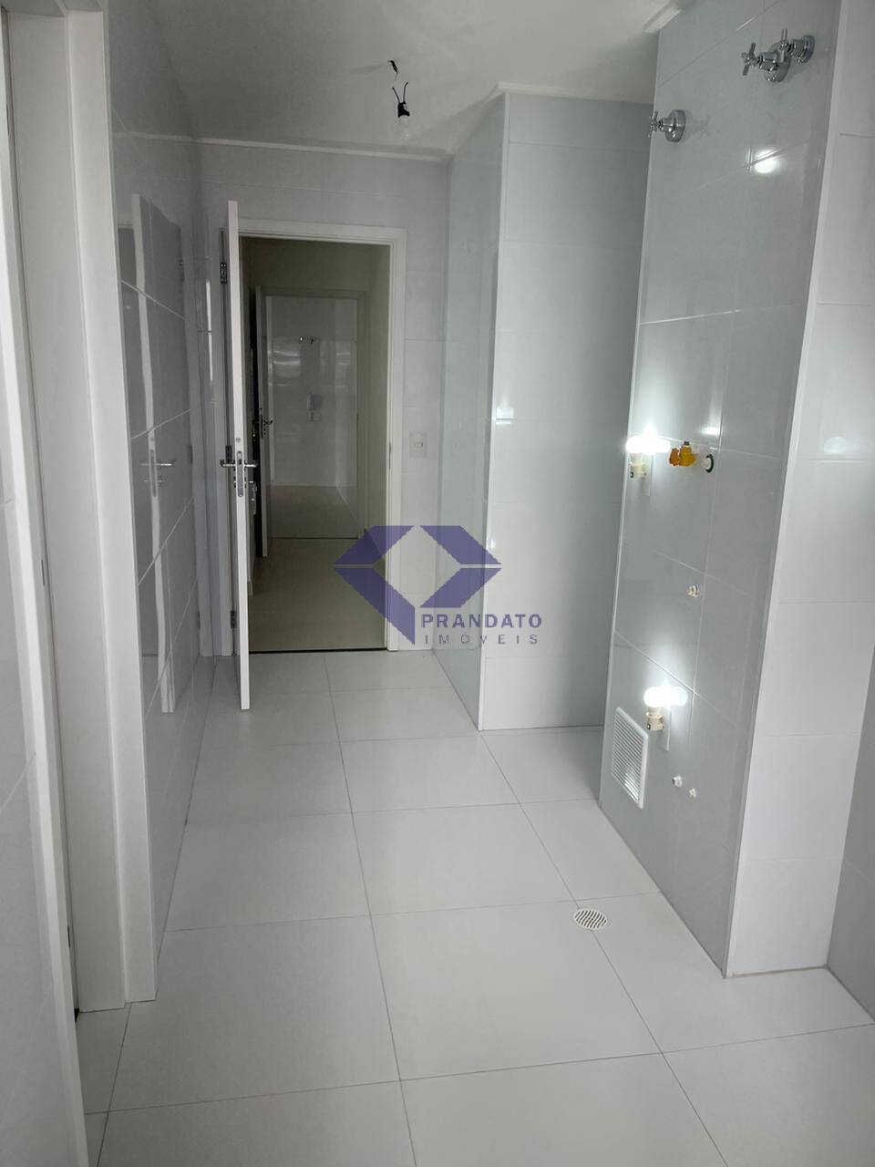 Apartamento à venda com 4 quartos, 227m² - Foto 18