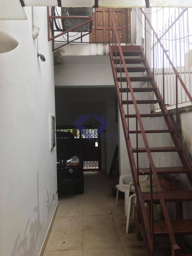 Casa à venda com 3 quartos, 220m² - Foto 21