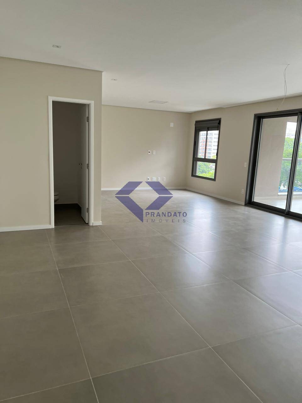 Apartamento à venda com 3 quartos, 186m² - Foto 3