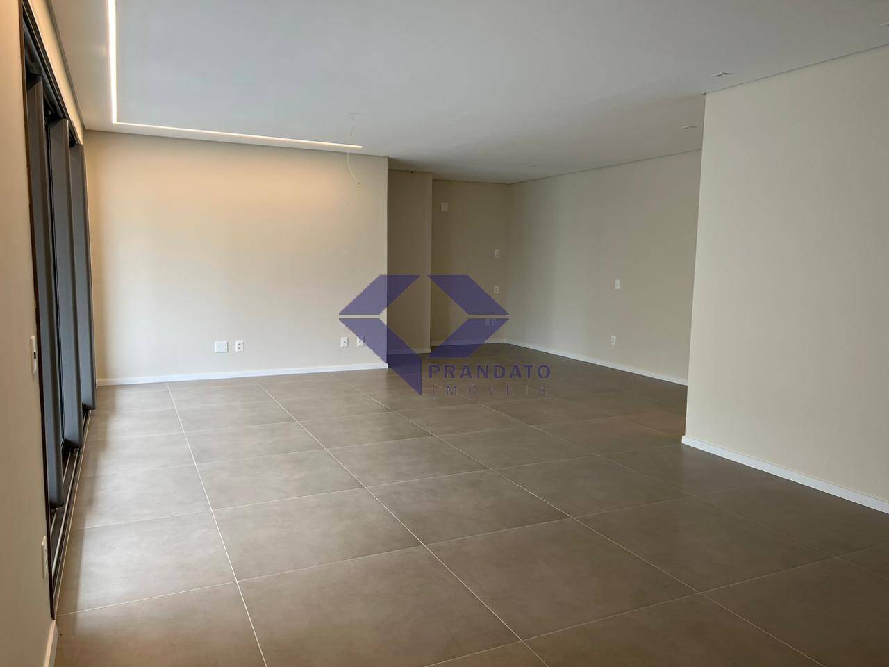 Apartamento à venda com 3 quartos, 186m² - Foto 9