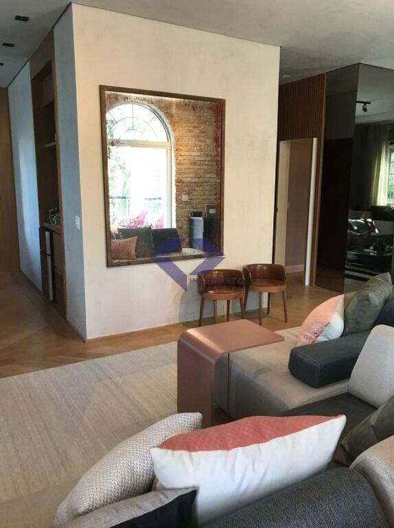 Apartamento à venda com 4 quartos, 226m² - Foto 5