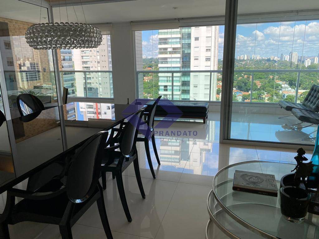 Apartamento à venda com 3 quartos, 194m² - Foto 3