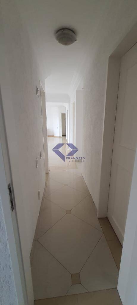 Apartamento para alugar com 4 quartos, 139m² - Foto 5