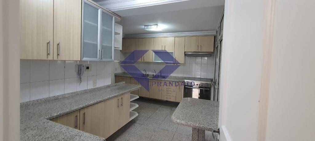 Apartamento para alugar com 4 quartos, 139m² - Foto 9