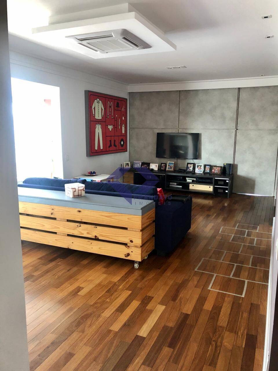 Apartamento à venda com 3 quartos, 134m² - Foto 2