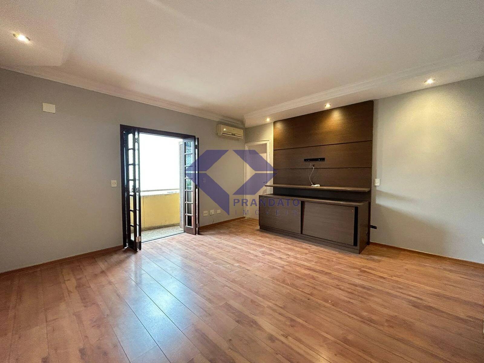 Sobrado à venda com 4 quartos, 269m² - Foto 3