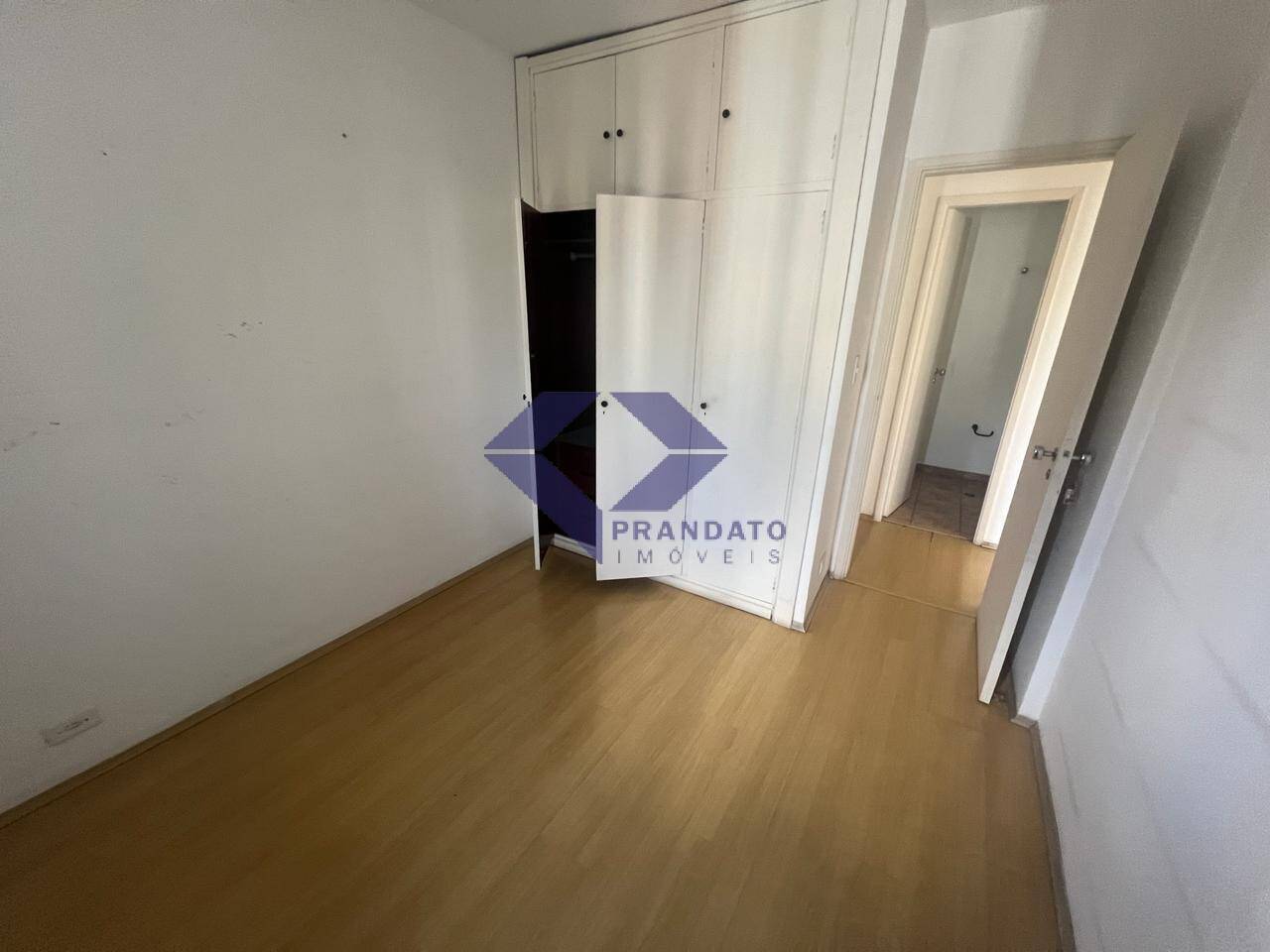 Apartamento à venda com 3 quartos, 92m² - Foto 4