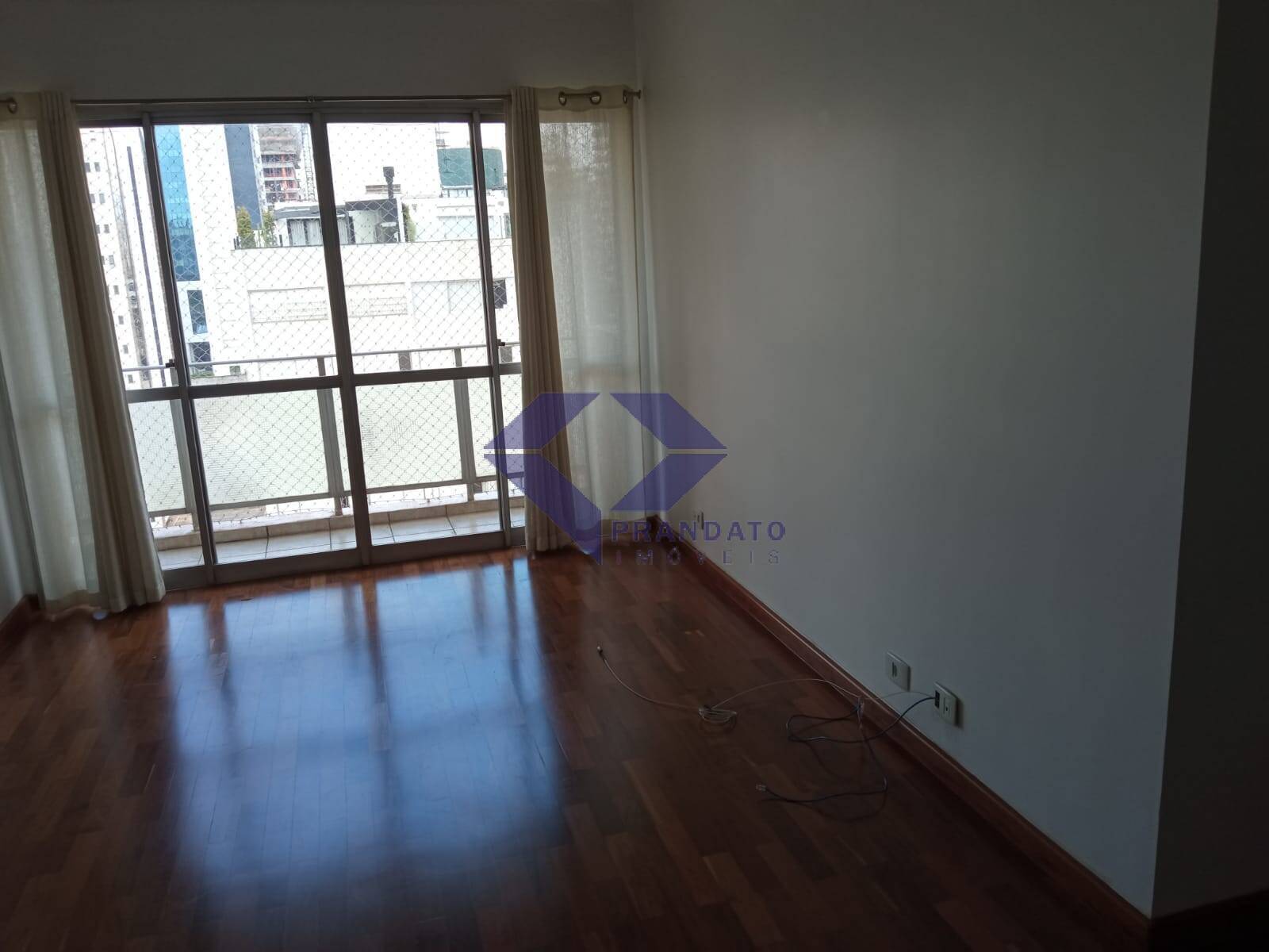 Apartamento à venda com 3 quartos, 93m² - Foto 1