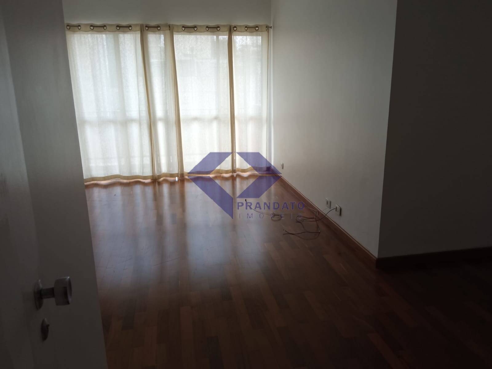 Apartamento à venda com 3 quartos, 93m² - Foto 3