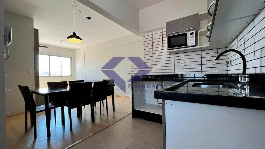 Apartamento à venda com 2 quartos, 65m² - Foto 4