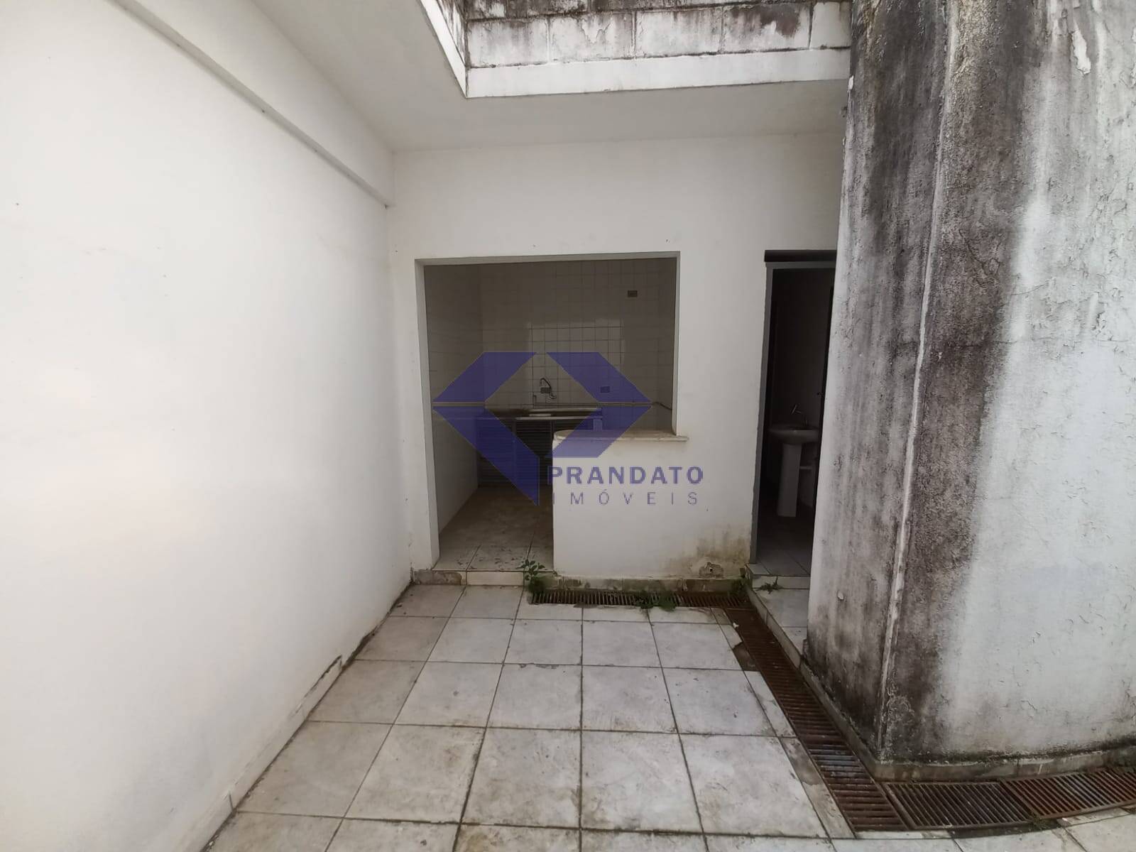 Depósito-Galpão-Armazém à venda e aluguel, 570m² - Foto 15