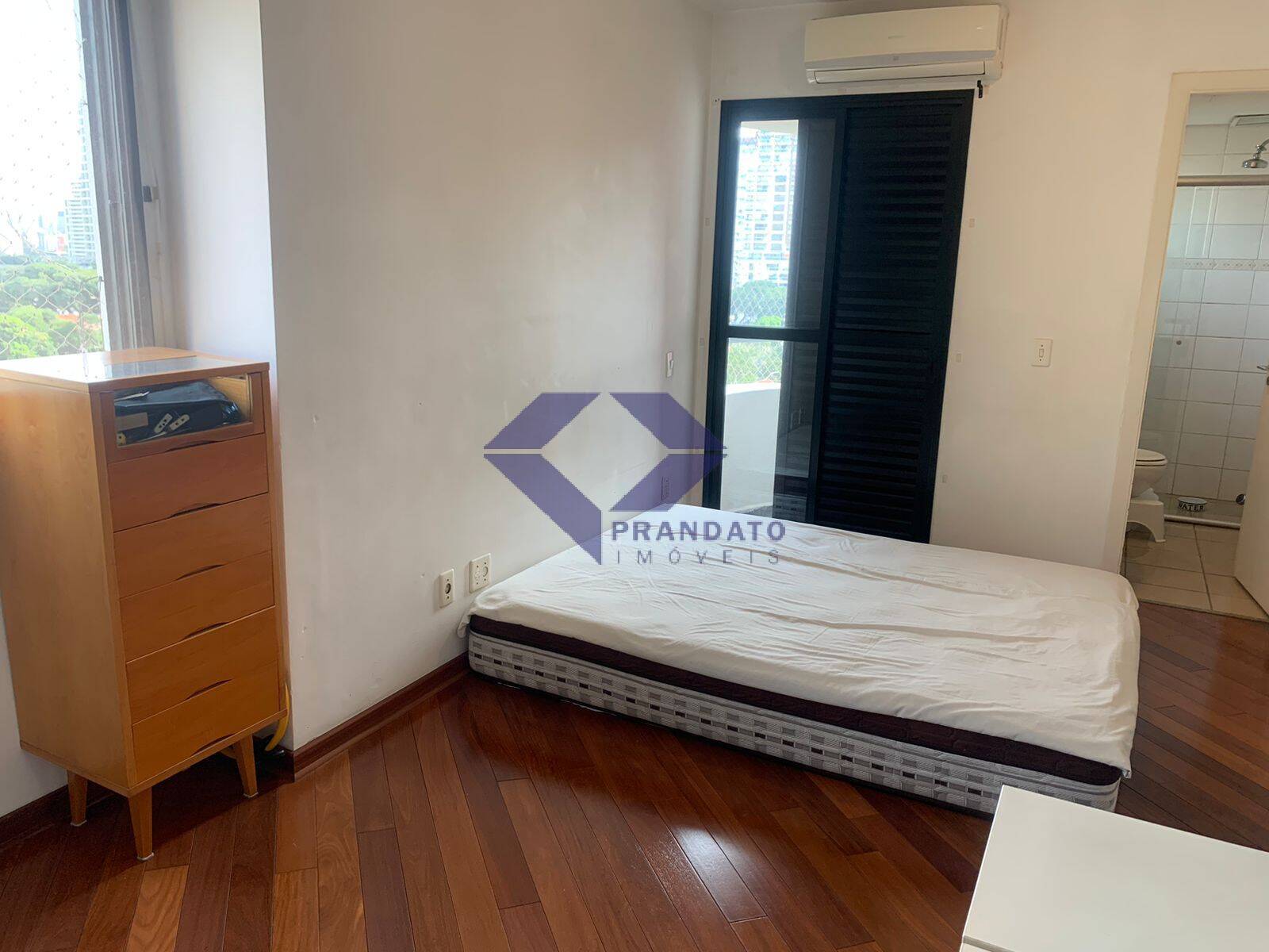 Apartamento à venda com 3 quartos, 96m² - Foto 10