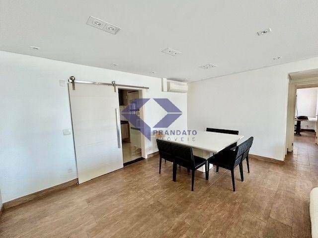 Apartamento à venda com 3 quartos, 160m² - Foto 2