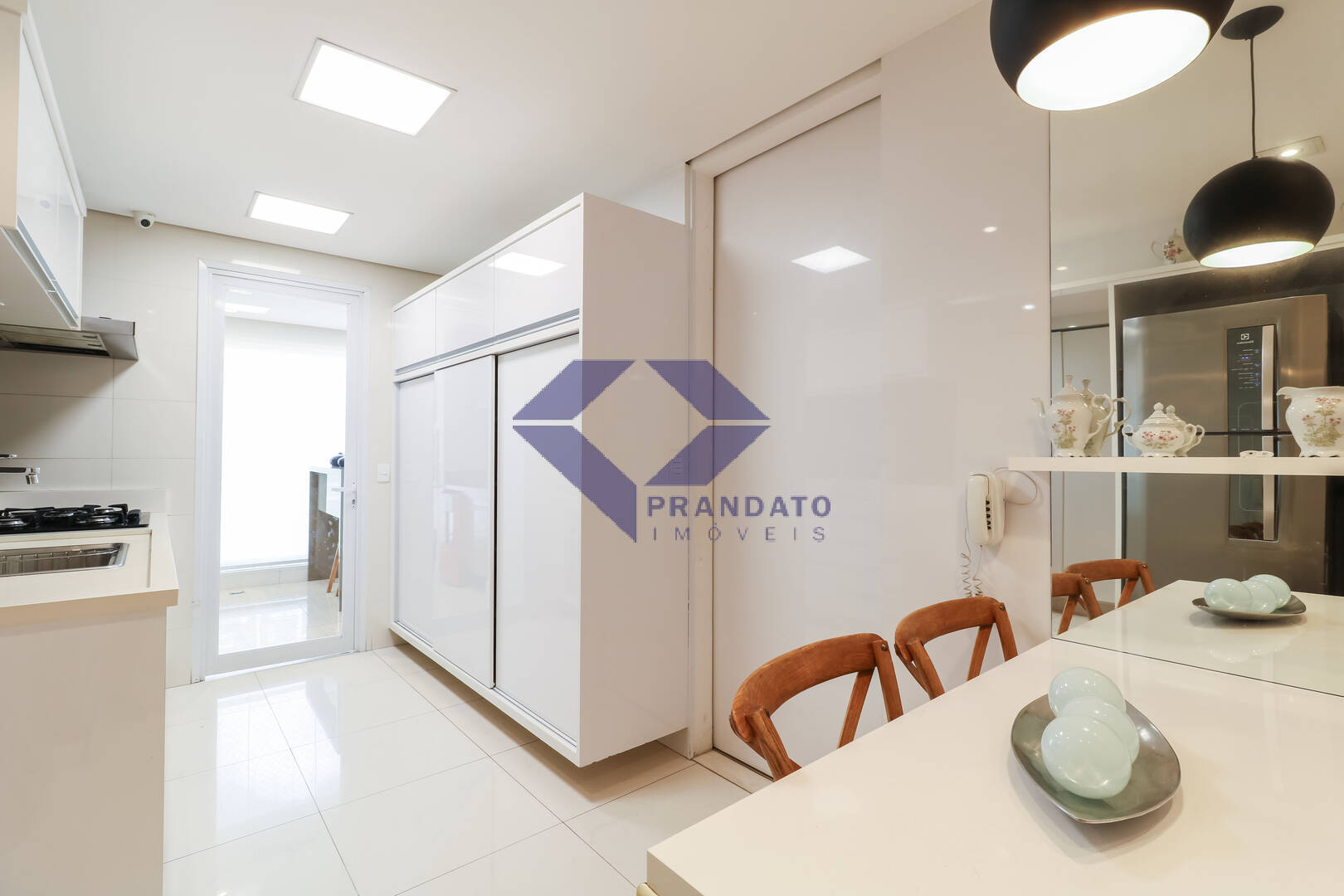 Apartamento à venda com 3 quartos, 134m² - Foto 12