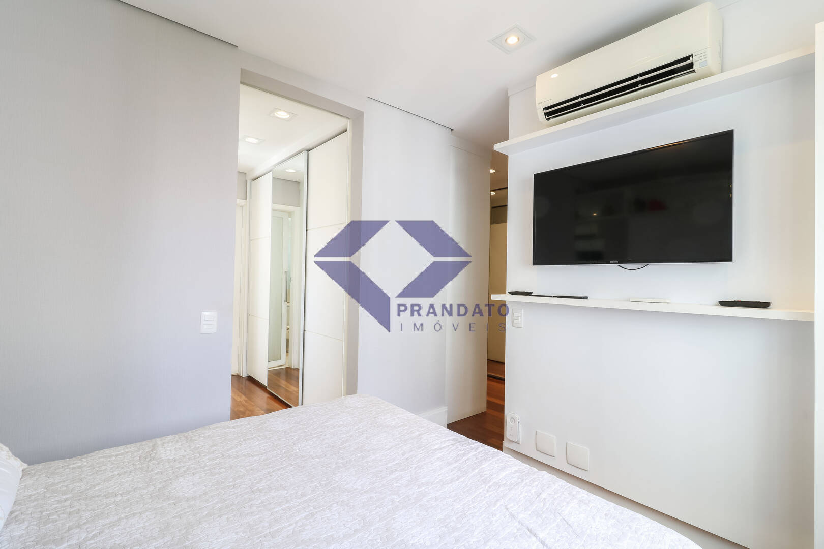 Apartamento à venda com 3 quartos, 134m² - Foto 28