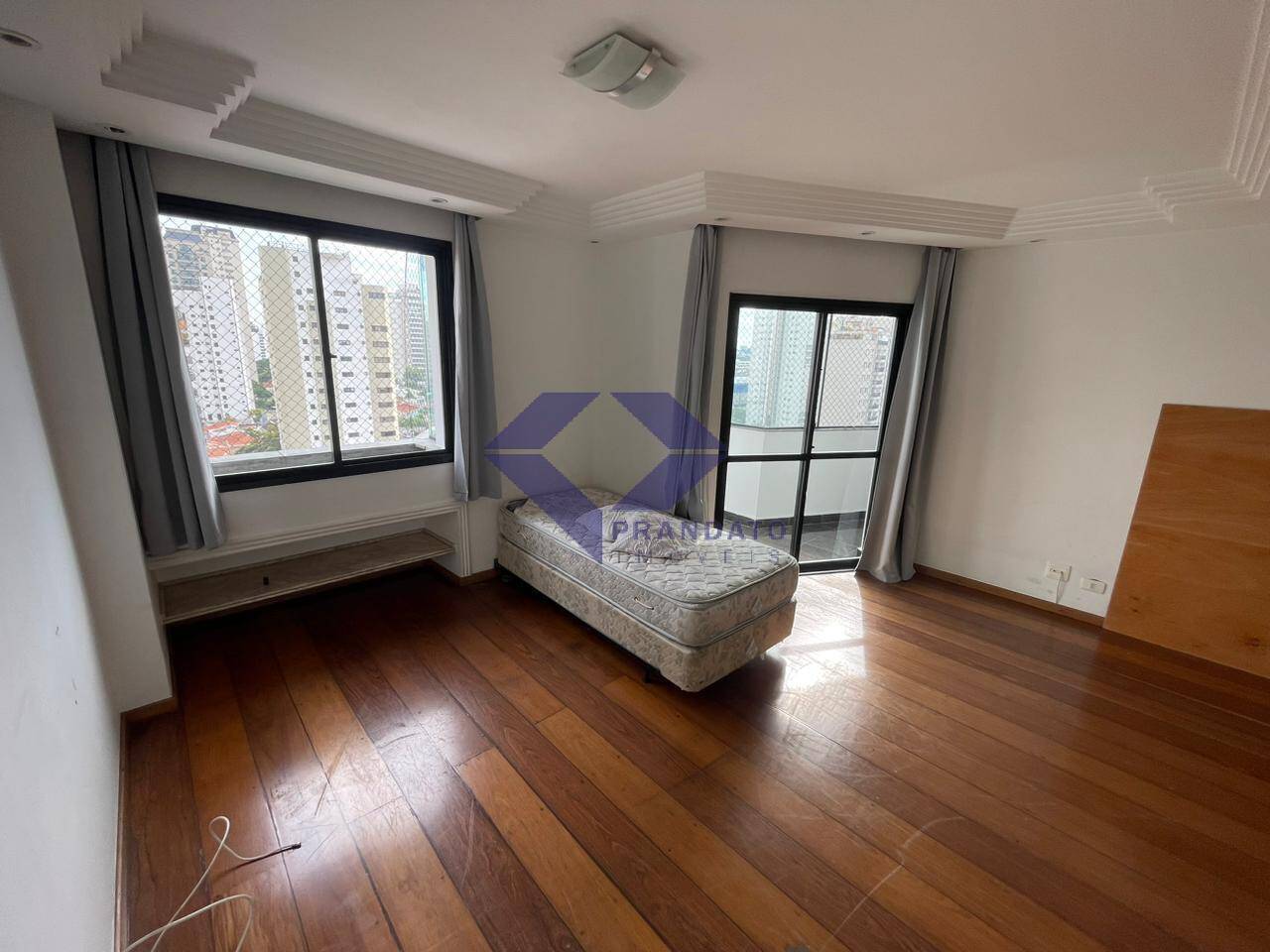 Apartamento à venda com 3 quartos, 106m² - Foto 5