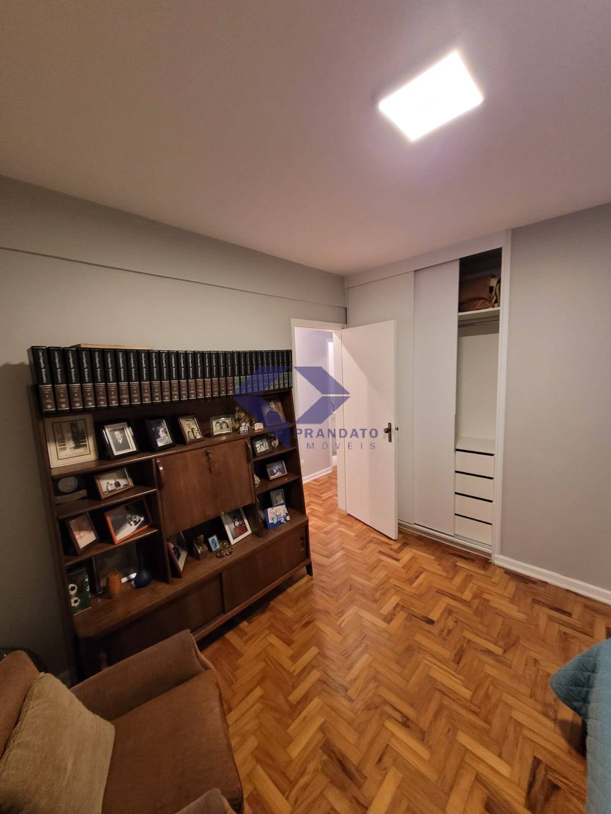 Apartamento à venda com 3 quartos, 122m² - Foto 19