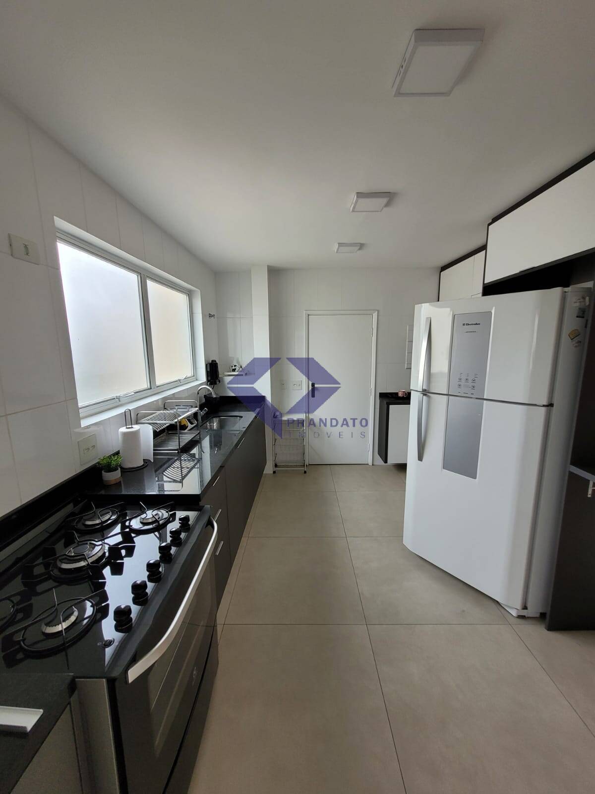 Apartamento à venda com 3 quartos, 122m² - Foto 27