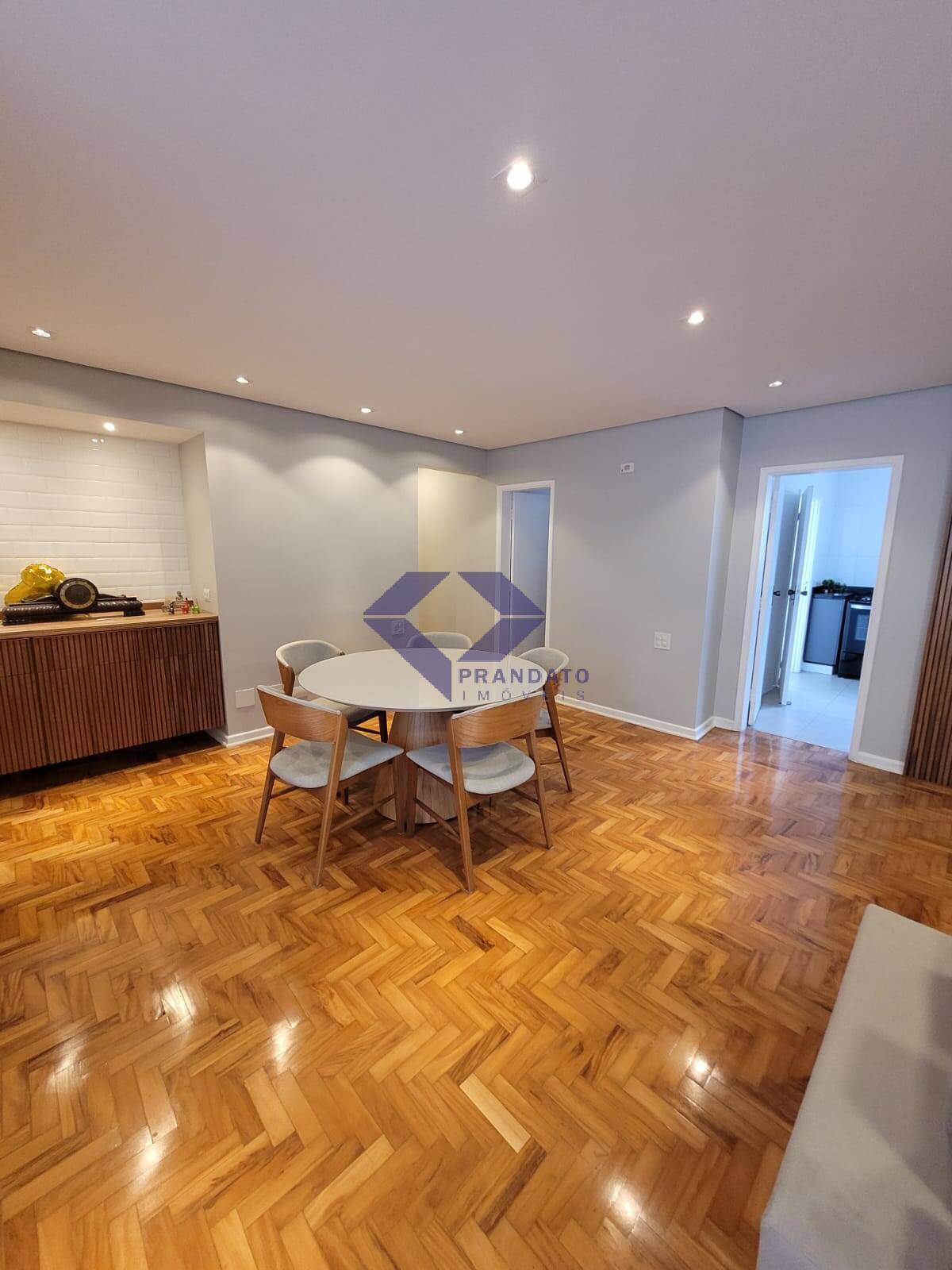 Apartamento à venda com 3 quartos, 122m² - Foto 6