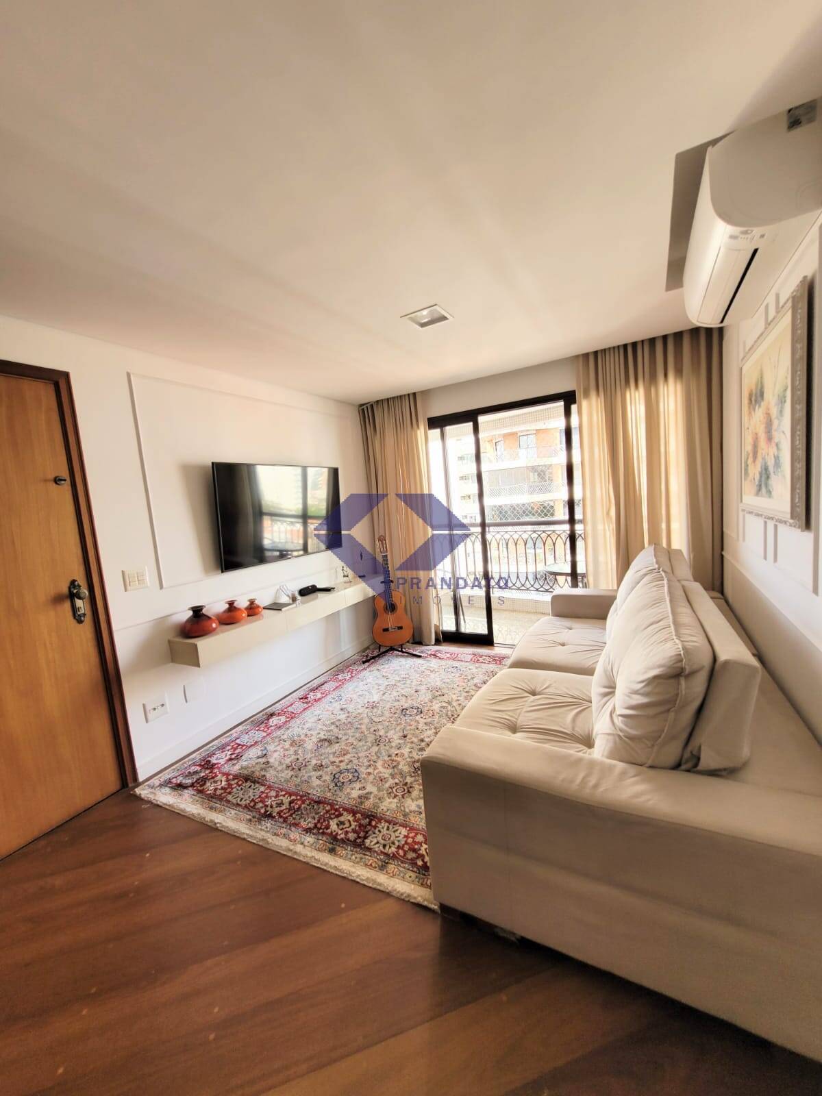 Apartamento à venda com 3 quartos, 96m² - Foto 2