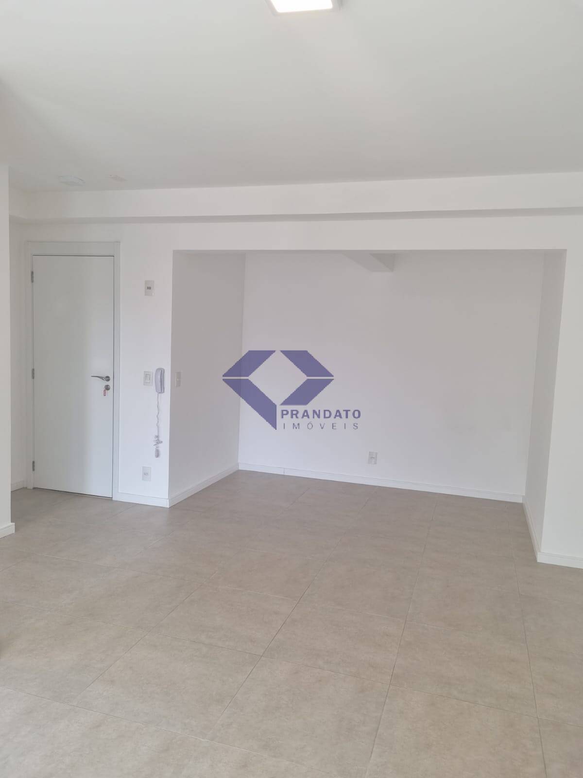 Apartamento para alugar com 2 quartos, 91m² - Foto 5