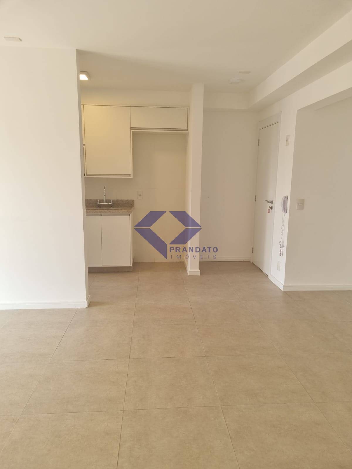 Apartamento para alugar com 2 quartos, 91m² - Foto 12