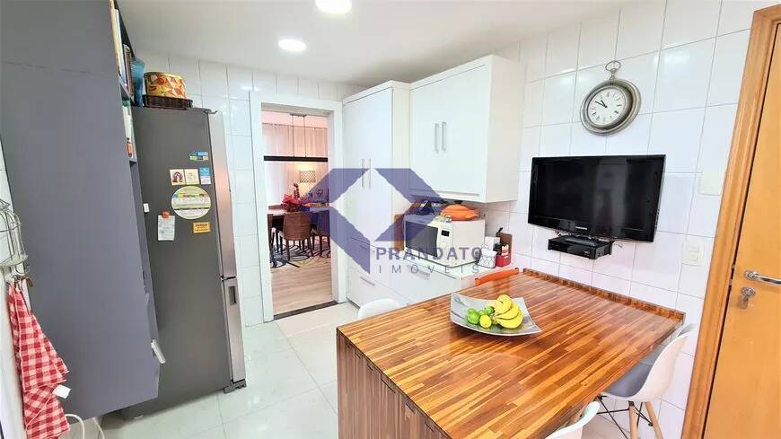 Apartamento à venda com 3 quartos, 125m² - Foto 7