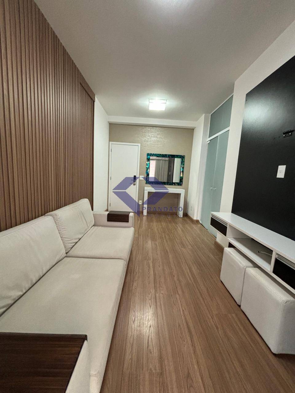 Apartamento à venda com 1 quarto, 51m² - Foto 2