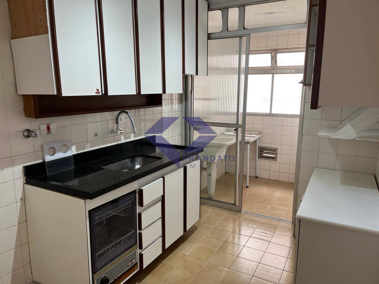 Apartamento à venda com 2 quartos, 62m² - Foto 11