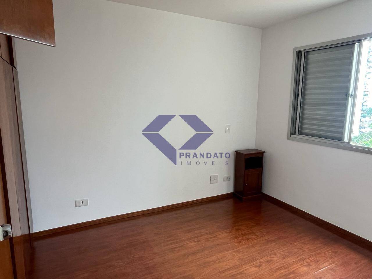 Apartamento à venda com 2 quartos, 62m² - Foto 10