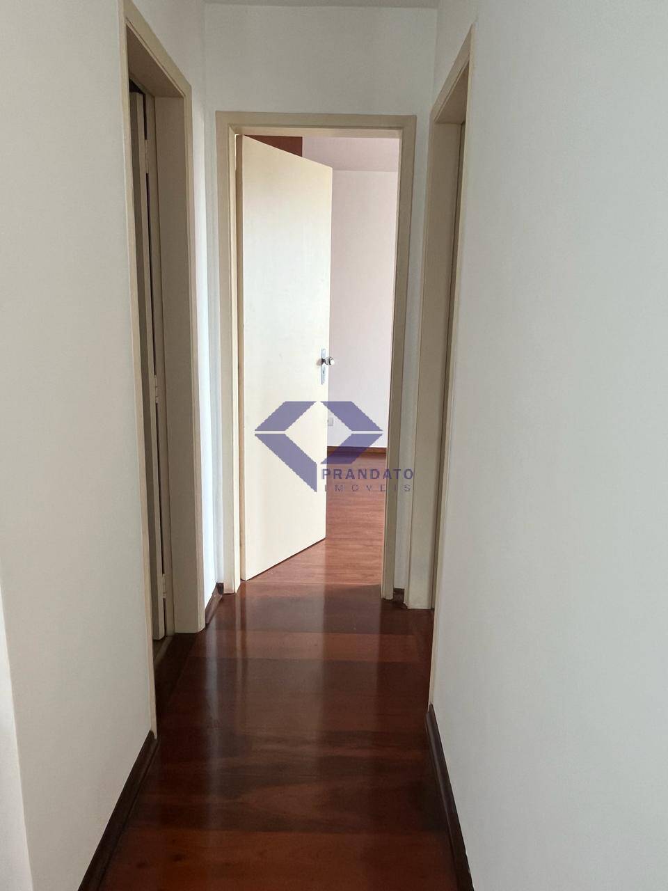 Apartamento à venda com 2 quartos, 62m² - Foto 6