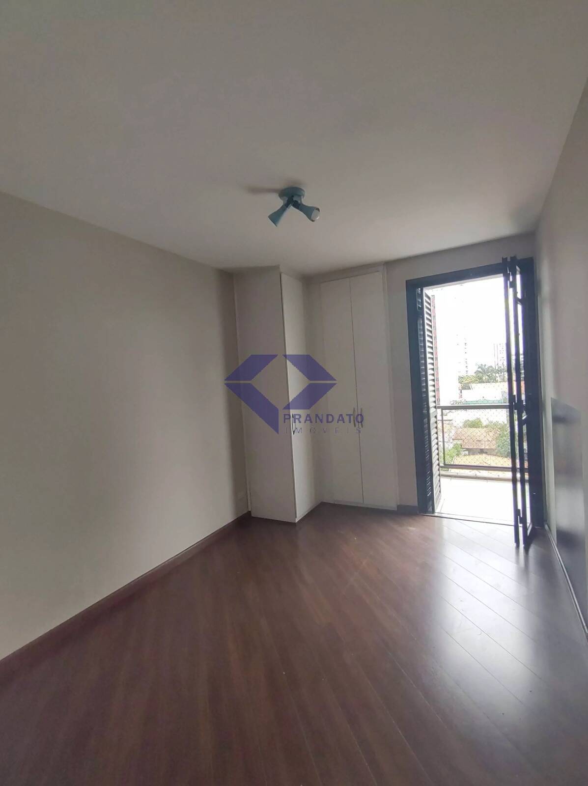 Apartamento à venda com 2 quartos, 89m² - Foto 3