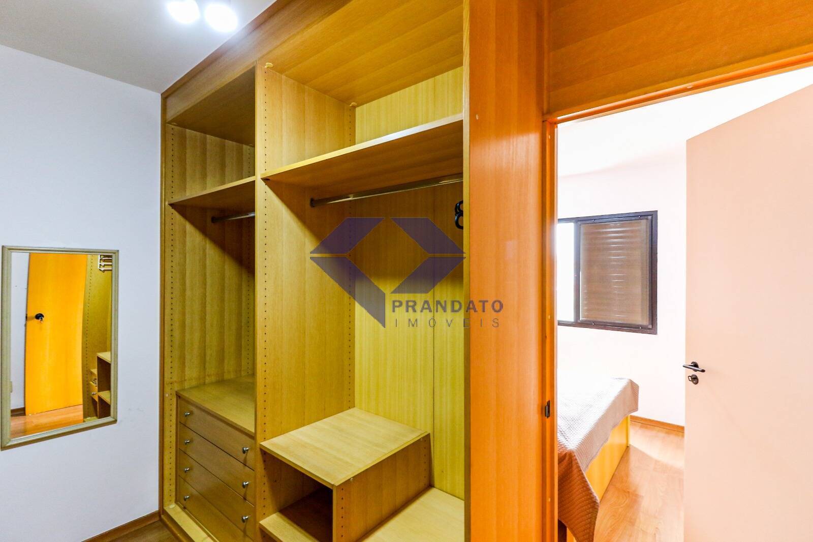 Apartamento à venda com 3 quartos, 106m² - Foto 6