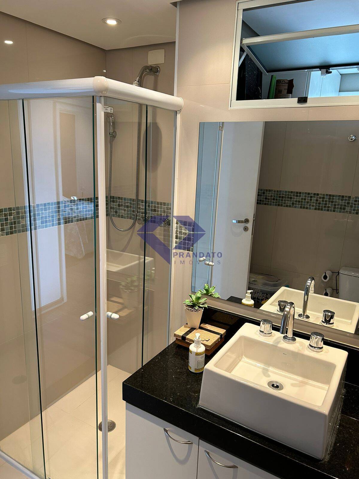 Apartamento à venda e aluguel com 3 quartos, 95m² - Foto 9