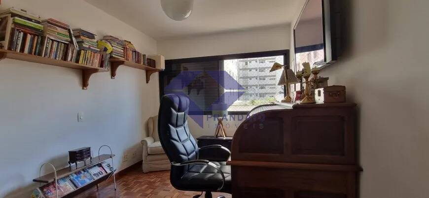 Apartamento à venda com 3 quartos, 156m² - Foto 5