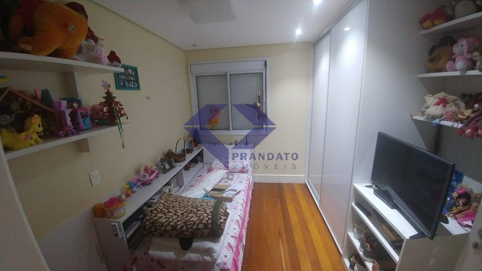 Apartamento para alugar com 3 quartos, 180m² - Foto 12