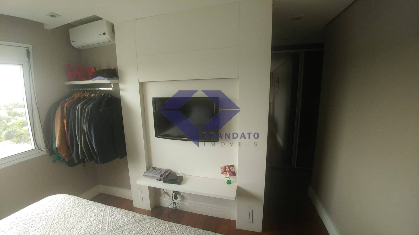 Apartamento para alugar com 3 quartos, 180m² - Foto 8