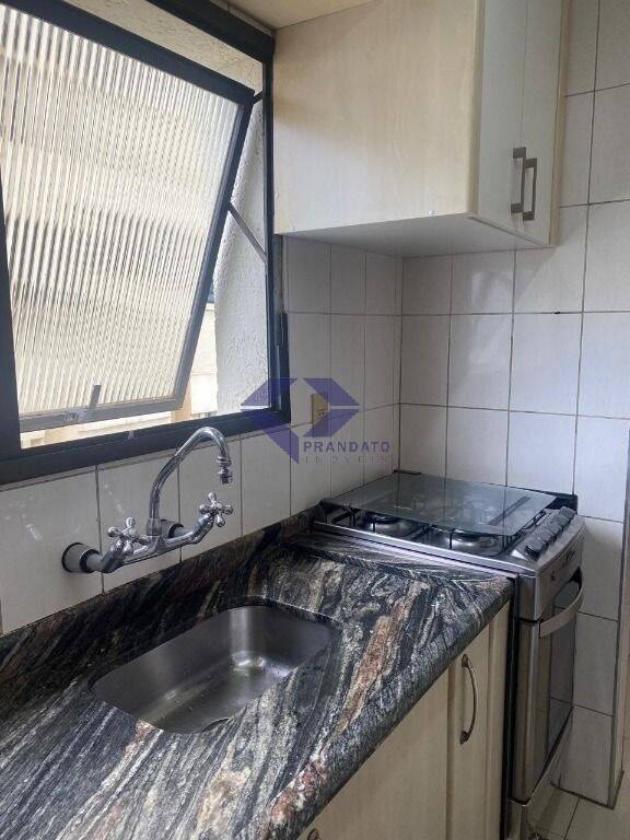 Apartamento à venda com 3 quartos, 98m² - Foto 12