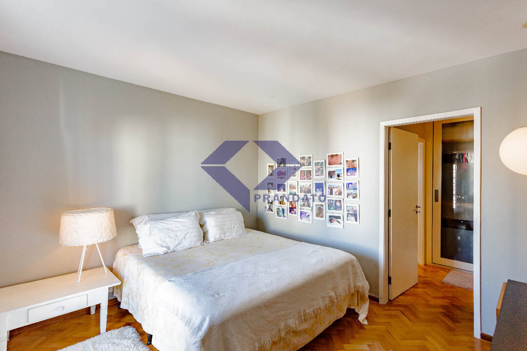 Apartamento à venda com 3 quartos, 135m² - Foto 11