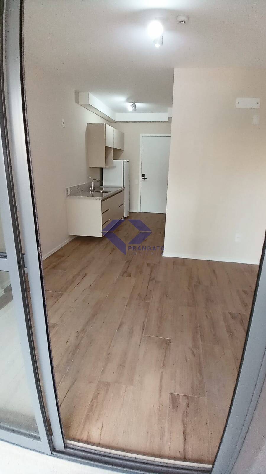 Apartamento à venda com 1 quarto, 40m² - Foto 6