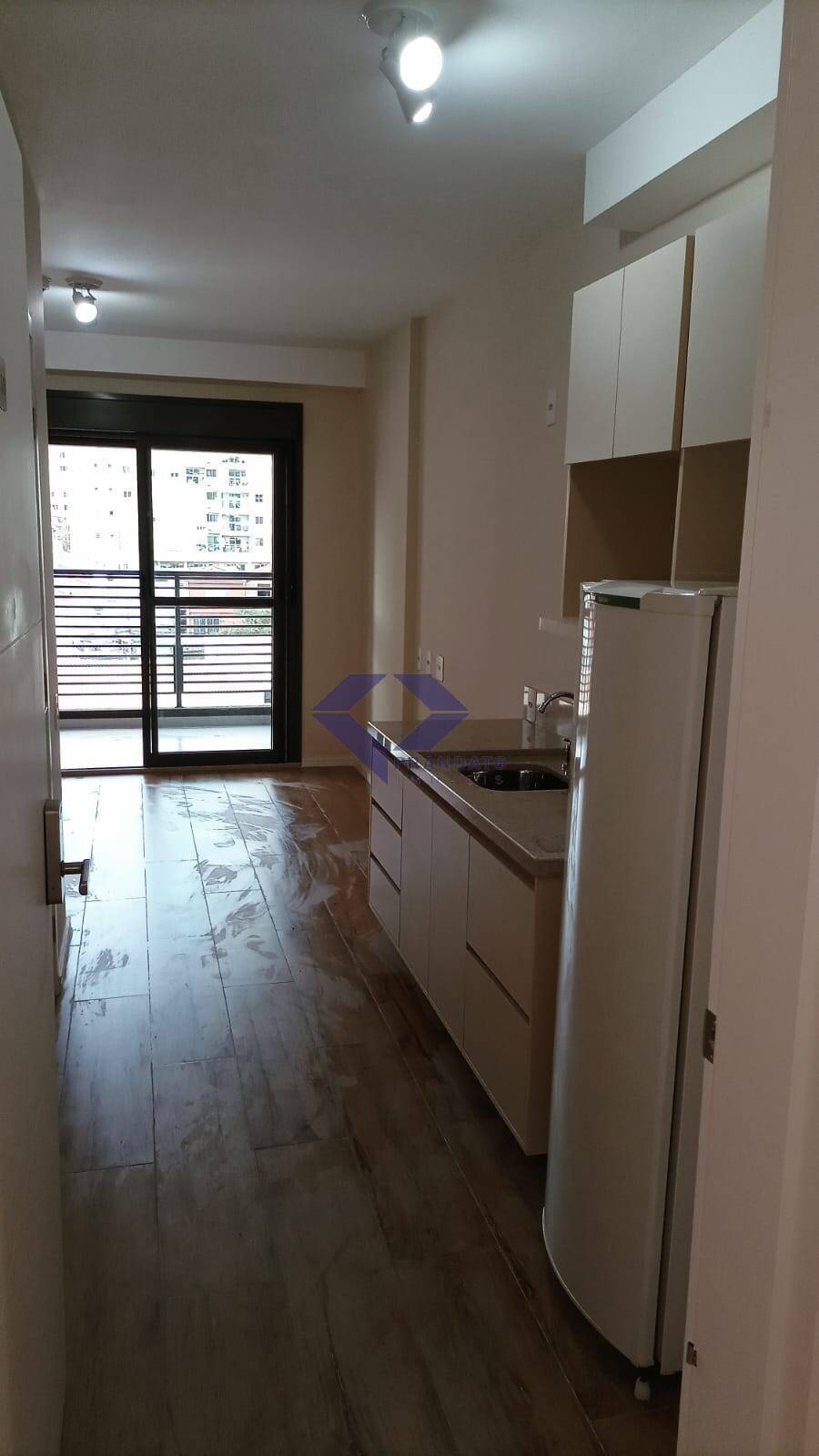 Apartamento à venda com 1 quarto, 40m² - Foto 5