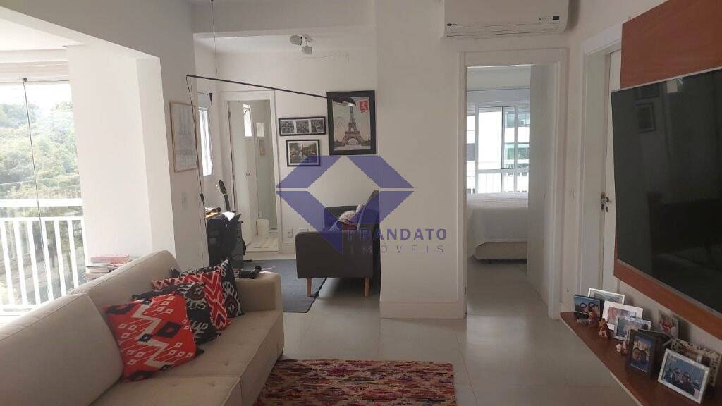 Apartamento à venda com 2 quartos, 73m² - Foto 2