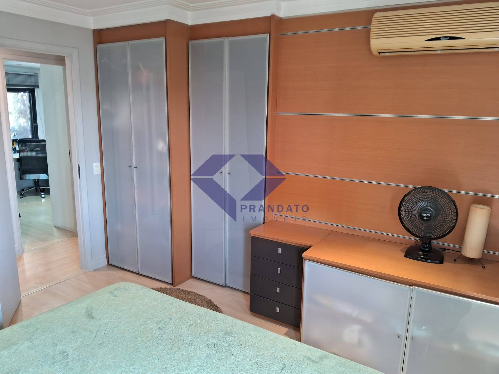 Apartamento à venda com 3 quartos, 107m² - Foto 15