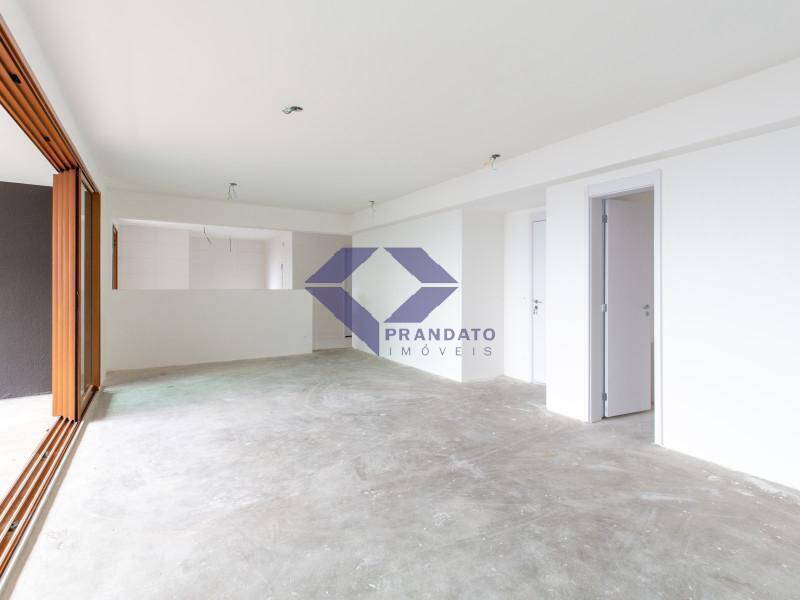 Apartamento à venda com 3 quartos, 145m² - Foto 4