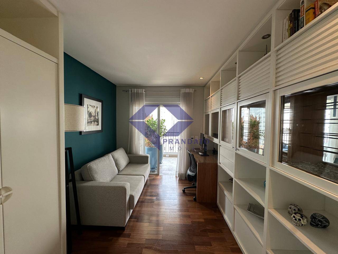 Apartamento à venda com 4 quartos, 216m² - Foto 10