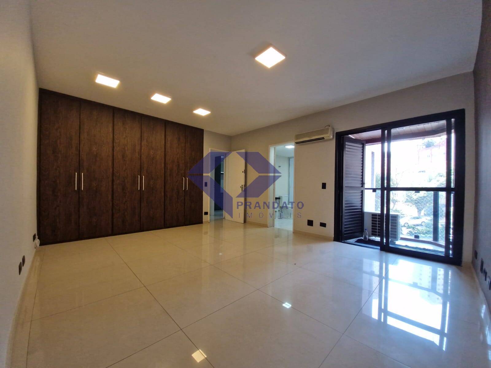 Apartamento à venda com 4 quartos, 216m² - Foto 13