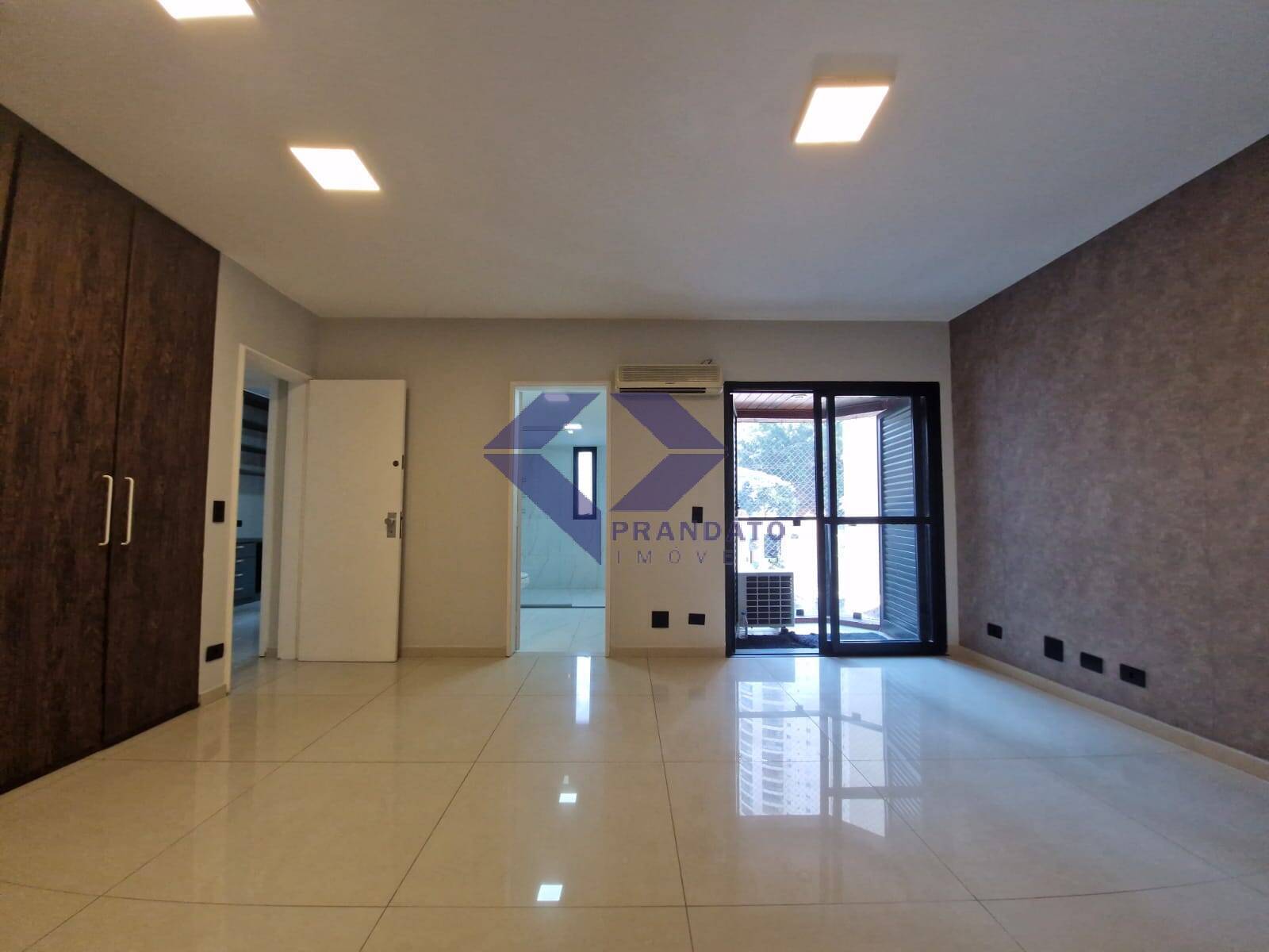 Apartamento à venda com 4 quartos, 216m² - Foto 16