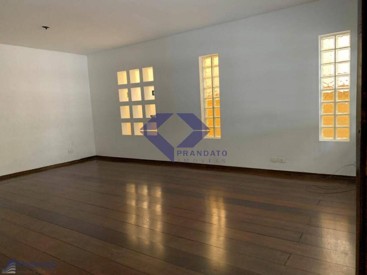 Casa à venda com 3 quartos, 138m² - Foto 2