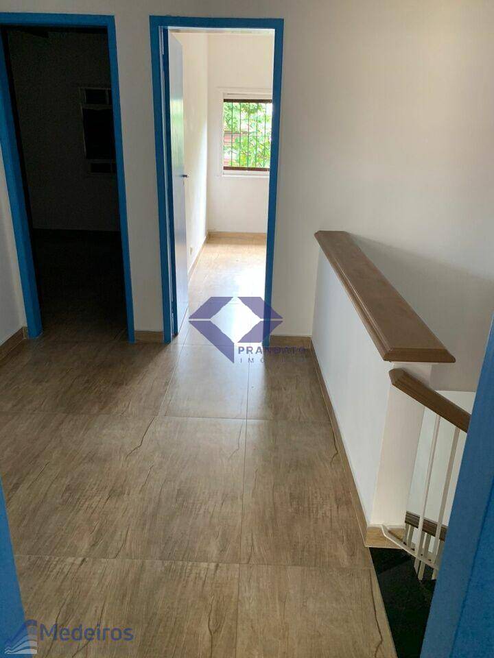 Casa à venda com 3 quartos, 138m² - Foto 13